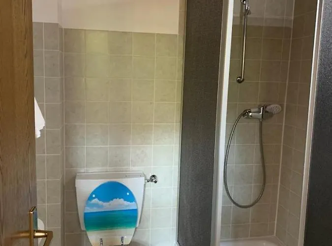 Im Alten Reihenhaus Auf Der Stadtmauer Homestay szállás